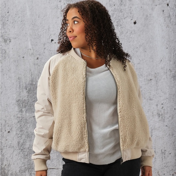 Ladies bomber jacket - Picture 5 of 8